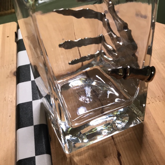 Pottery Barn Spooky Spine-tingling Silver Skeleton Hand Liquor Decanter 💀 - Picture 12 of 16